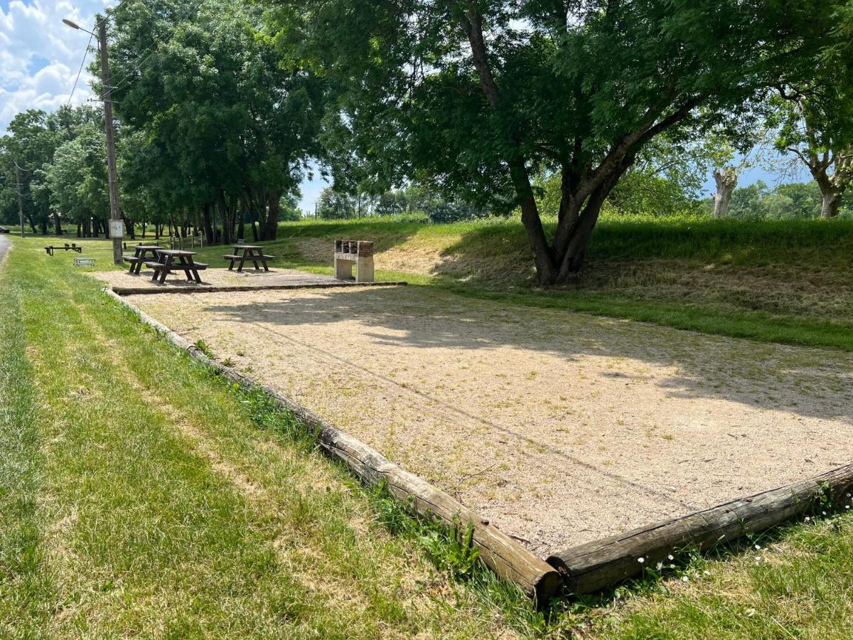 Gites De La Chapelle Gigny-sur-Saone Eksteriør billede