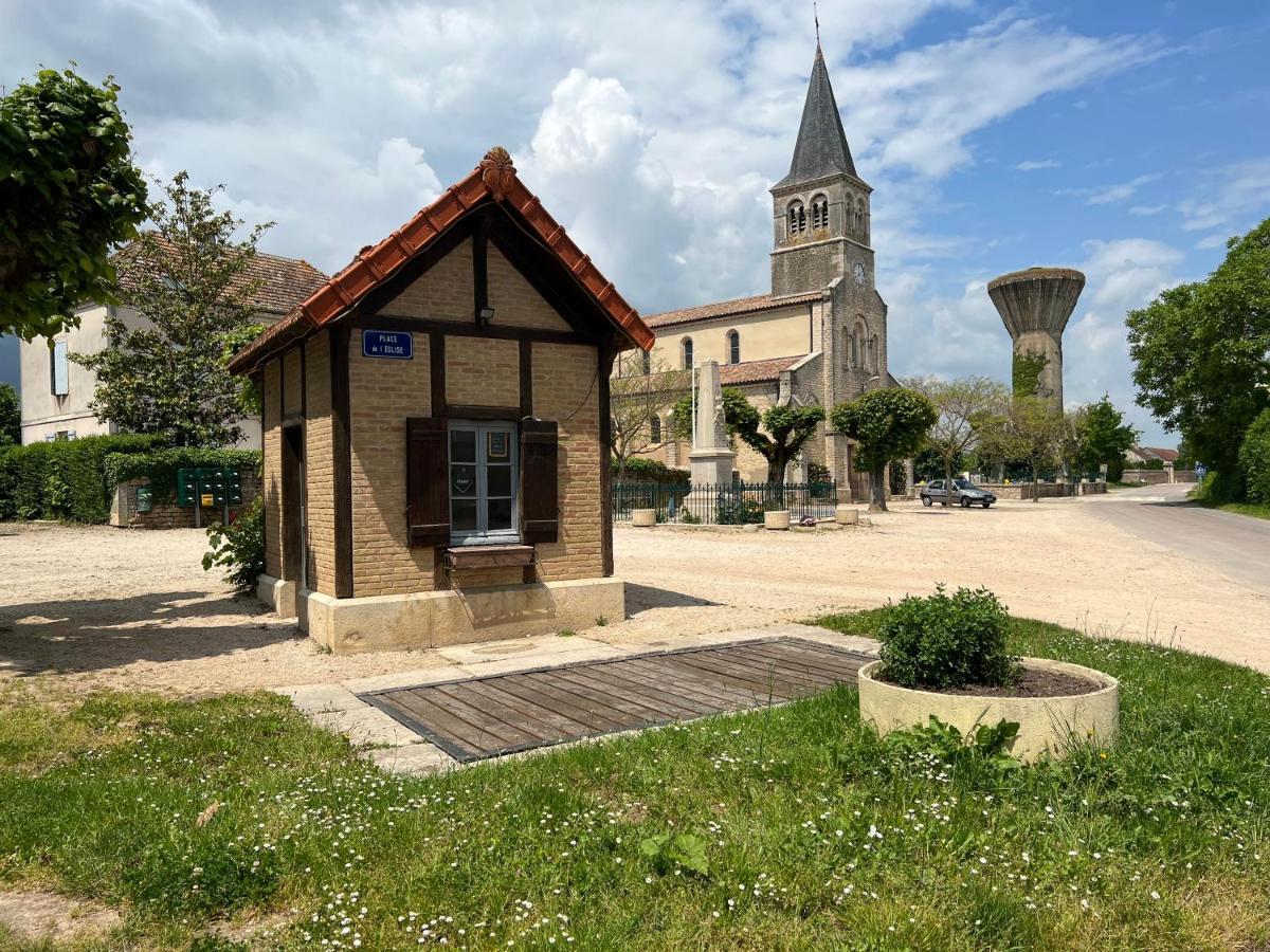 Gites De La Chapelle Gigny-sur-Saone Eksteriør billede